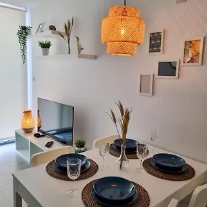  Apartment Brand New - Massive - E1 - Self Catering Gibraltar